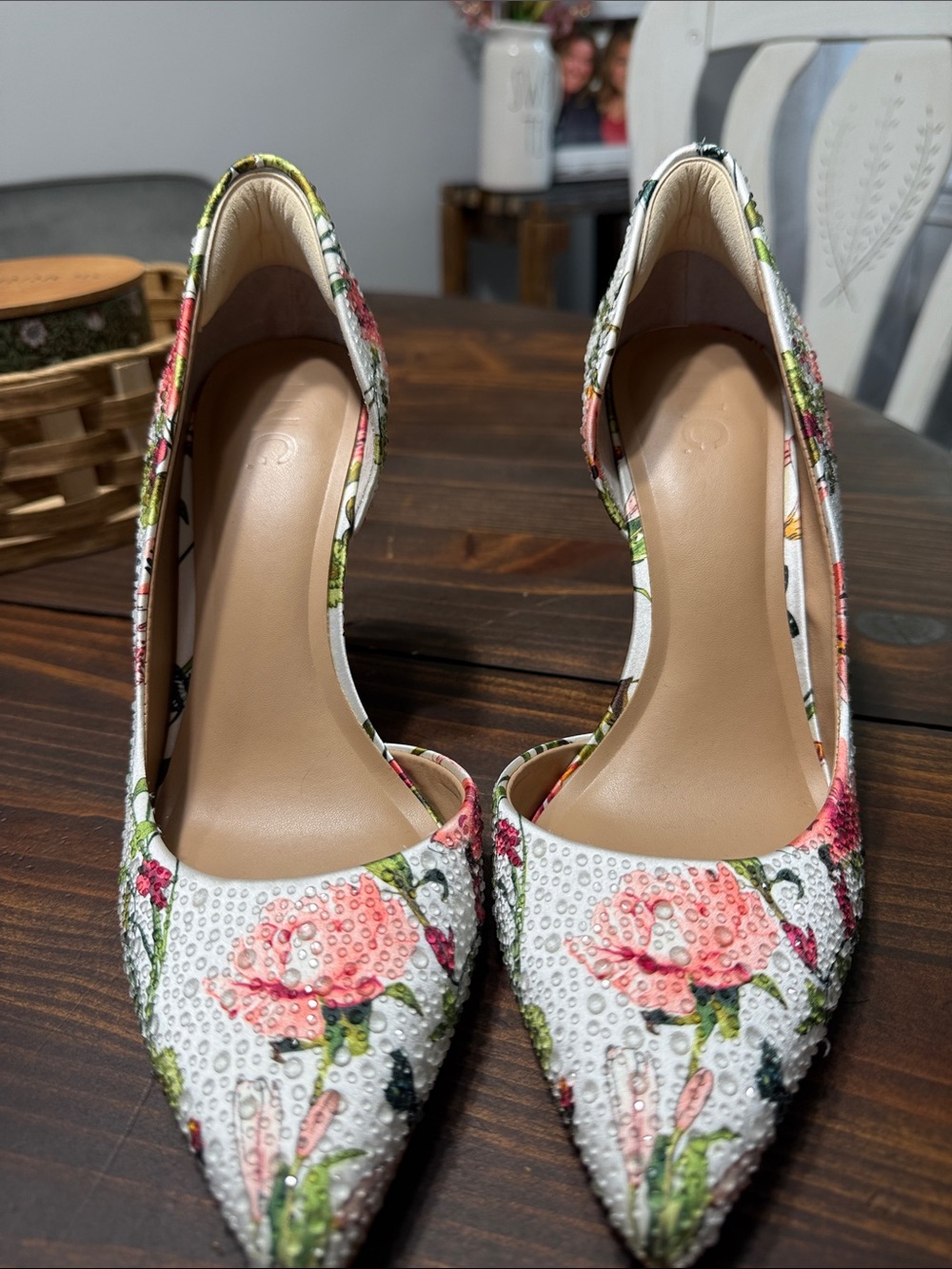 INC International Concepts White Floral Crystal Pointed Toe Pumps - Picture 3 of 4